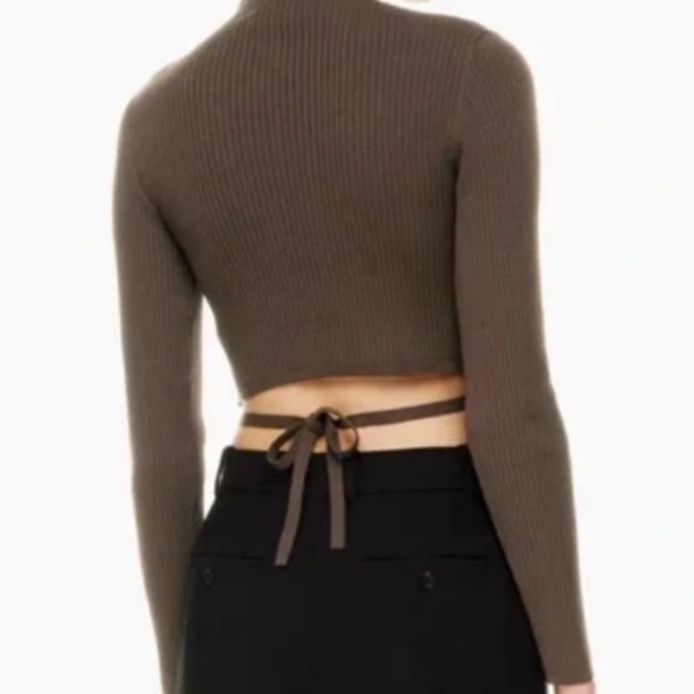 Babaton Chocolate Ribbed Knit Top - Picture 4 of 4